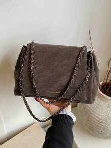 Chiếc túi xách đeo vai nữ cổ điển, thời trang và đa năng này là thiết kế mới cho mùa Thu/Đông. Chiếc túi xách màu cà phê có họa tiết chữ dập nổi và đi kèm với dây đeo vai bằng kim loại có thể điều chỉnh. - Cà phê - Xem 6