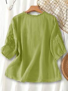 Women's Embroidered Lightweight Loose Retro Casual Midi Shirt, Plus Size, Spring/Summer - Green - View 7