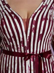 Mgiacyv V-Neck Printed Fine Mesh Panel Maxi Evening Gown, High-End - Burgundy - View 6