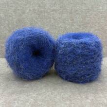 4 حزمة من خيط الصوف المخلوط بالألبكة - 760م/832 ياردة، سمك متوسط، خيط ناعم طويل الألياف، مناسب لصنع أوشحة وسترات دافئة | مجموعة صوف ناعمة للحياكة والكروشيه، مخلوط بالنايلون، متين - أزرق بحري - مشاهدة 3