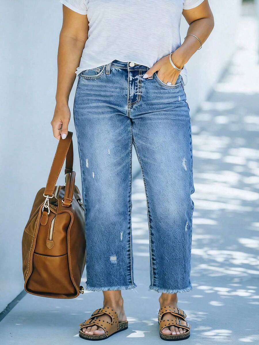 Quần jeans ống đứng dáng suông màu xanh bạc phai, ôm sát, chất liệu chun co giãn, kiểu dáng rộng rãi, lửng, thích hợp cho mùa xuân.