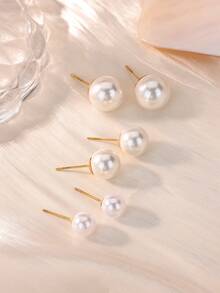 Brincos delicados de aço inoxidável com pérolas artificiais de vários tamanhos, banhados a ouro 18K, à prova d'água e antidesbotamento, joias douradas para casamento, festas, férias, acessórios para uso diário, presente para filha/mãe/melhor amiga