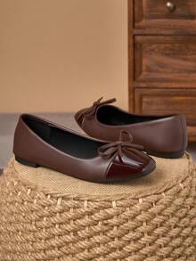 MonaNise 女士时尚方头蝴蝶结装饰套脚鞋,休闲户外穿着,百搭颜色有棕色、米色、黑色、白色、酒红色、卡其色、黑色。 - 棕色 - 查看 4
