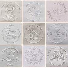 1枚定制压纹印章，定制钢印，适用于信封、书籍、公司标志、餐厅毛巾等，个性化压纹印章，可用于书籍、小型婚礼邀请函装饰，个性化，适用于茶室、家居、花园、办公室，适用于周年纪念日、情人节、母亲节、生日、毕业典礼、婚礼等场合，个性化，适用于茶室、家居、花园、办公室，适用于周年纪念日、情人节、母亲节、生日、毕业典礼、婚礼等场合，剪贴簿和印章供应商，永恒的爱 - 銀色 - 查看 8