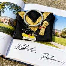 10 Pieces Of Yellow Graduation Cap Bags With Pendant, Multi-Functional Schoolbag Hangers, Schoolbag Hooks, Key Chains, Doctor's Cap Key Chains. The Graduation Cap Keychain Is A Blessing Gift For Students During The Graduation Season And Exam Period. - Multicolor - View 4