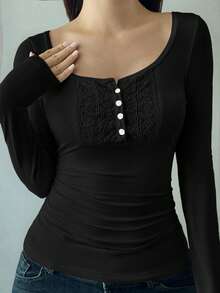 阳光女孩风格春季情人节女士返校蕾丝拼接半开领纽扣设计休闲修身长袖黑色针织T恤 - 黑色 - 查看 2