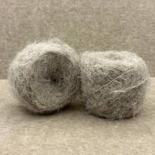 4 حزمة من خيط الصوف المخلوط بالألباكا - 760م/832 ياردة، سمك متوسط، خيط ناعم طويل الألياف، مناسب لصناعة الأوشحة والسترات الدافئة | مجموعة صوف DIY ناعمة للحياكة والكروشيه، مخلوط بالنايلون، متين - لون كستنائي - مشاهدة 3