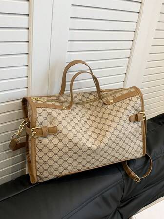 Borsa shopping grande ispirata ai designer, in finta pelle, borsa da viaggio, chiusura con cerniera, fodera in poliestere, bordi dipinti, motivo a lettera classico