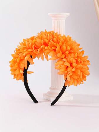 1件波西米亚风人造花发箍，色彩缤纷，是派对/化装舞会的必备单品，佩戴舒适，可作节日装饰、派对配饰、花卉头饰、时尚头饰、轻盈饰品、节日头饰、装饰头饰，适合时尚爱好者和节日购物者。