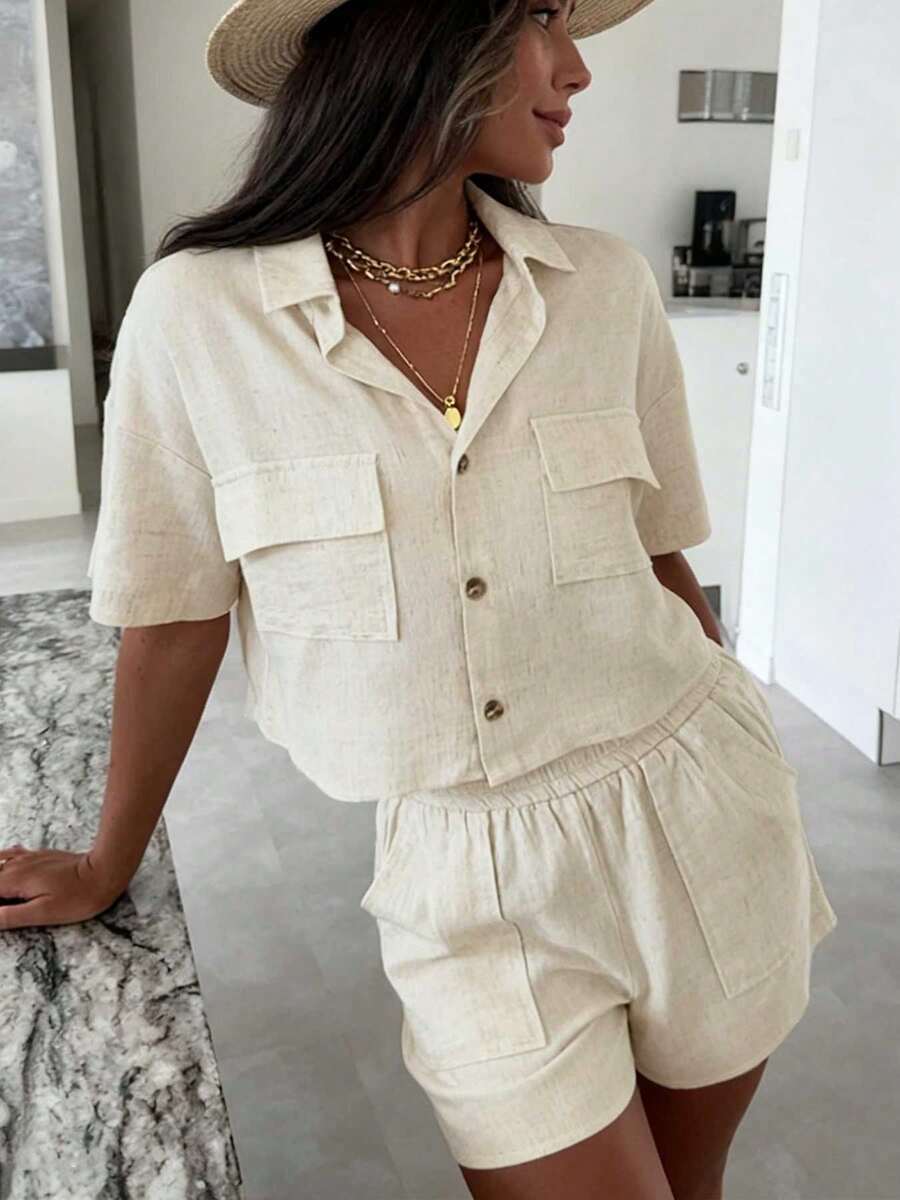 Bộ đồ hai mảnh áo sơ mi túi quần short phong cách đi biển đơn sắc giản dị mới cho nữ - Màu be - Xem 1