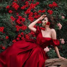 40支仿真玫瑰花束，丝绸假花，逼真长茎玫瑰，适用于婚礼装饰、新娘送礼会中心摆件、花艺布置、派对家居餐桌装饰、生日、周年纪念、节日等场合。 - 紅色 - 查看 7