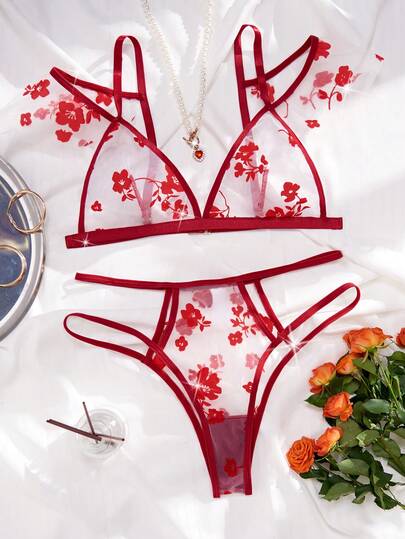 New Style Mesh Floral Pattern Deep V-Neck Triangle Bra Set Adjustable Shoulder Straps Backless Leaf Hem Semi-Transparent Erotic Lingerie Double Waistband Triangle Version Semi-Transparent Panties Women's Sexy Lingerie Set Christmas Gifts