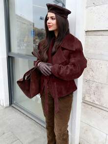 Áo khoác nữ cổ tròn hai hàng khuy, ve áo bằng da lộn Pháp thời trang thu đông, thắt eo, áo khoác lông cừu mờ kiểu dáng ôm vừa vặn thanh lịch phong cách cổ điển, áo đi chơi cho nữ - Màu Đỏ Sâu - Xem 4