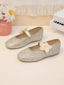 A Pair Of The Latest Summer Sparkling Pink Flower Hook And Loop Mary Jane Shoes For Children In 2025 - Silver And Gold Design, Fashionable, Casual, Comfortable And Luxurious. It Is An Excellent Choice For Daily Outings, Shopping In Malls, Party Activities And Park Walks, And Can Be Easily Matched With All Kinds Of Children's Clothing - Silver - View 5