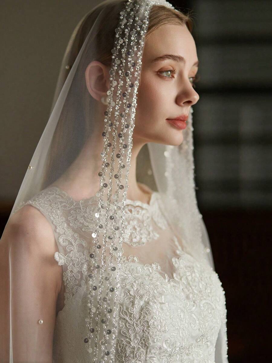 1pc Fashionable Pearl String Bridal Veil, Luxury Sequin Pearl Headpiece, Photo Shoot Veil, Elegant Bridal Accessory - Beige - View 1