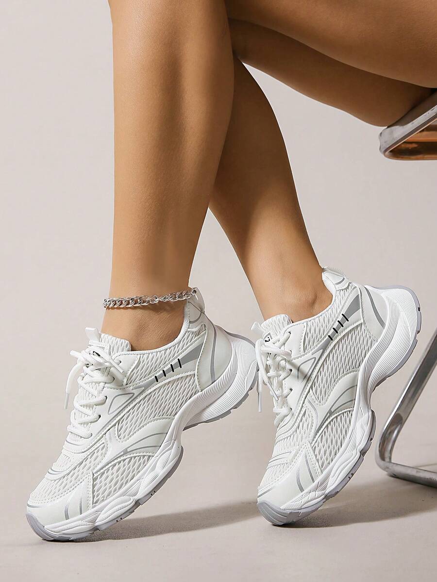 1 par de zapatillas gruesas con suela gruesa para mujer, para todas las estaciones, de malla plana con punta redonda, versátiles, blancas, de estilo retro casual, zapatos deportivos de moda con cordones para exteriores - Blanco - Ver 1