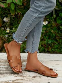 New Summer Sandals, Suitable For Outdoor Wear, Flat, Simple & Versatile, Comfortable & Fashionable, Korean Design, Beach Travel, Casual Flip Flops - Camel - View 4