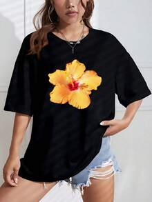 Summer New Arrival ,Yellow Hibiscus Floral Graphic Black Tee ,Women's Fashion 220g Pure Cotton Printed T-Shirt - Stylish Outing Top, Festival Must-Have - Black - View 1