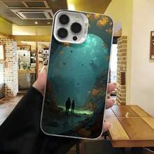 Cubierta de telefono con diseño de paisaje submarino azul oscuro con siluetas de personas y peces para iPhone 14 Pro Max ideal para uso diario en cafeterias y salidas urbanas - Blanco - Ver 7