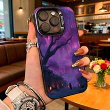 Cubierta de telefono con diseño de galaxia púrpura y árbol oscuro para iPhone 14 Pro Max funda protectora con estética misteriosa y elegante ideal para amantes del arte fantástico y estilo urbano - Negro - Ver 1