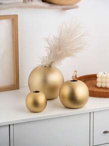 Gold Vase, Bohemian Matte Spherical Vase, Matching Color Scheme, Interwoven Texture, Exotic Style, Home Art Flower Arrangement, Rounded Smooth Shape, Home Art Flower Arrangement, Dining Table Decor/Wedding Scene, Dining Room, Office, Gold Living Room Scene, Perfect For Holiday Decor And Birthday/Graduation Gifts - Gold - View 5