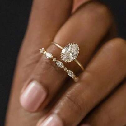 2Pcs Elegant Women's Fashion 18K Gold Plated Zirconia Wedding Ring Set Wedding Band Engagement Party Birthday Anniversary Christmas Gifts For Women Girlfriend Fine Jewelry