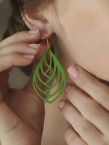 Hollow Out Water Drop Earrings - Green - View 9