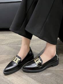 zuandashu 女士时尚百搭通勤金属装饰乐福鞋，新款黑色套脚莫卡辛鞋，厚底复古JK鞋，尖头皮质牛津鞋，英伦风校园/办公软底休闲鞋，学院风工作鞋，春夏秋冬皆宜 - 黑色 - 查看 9