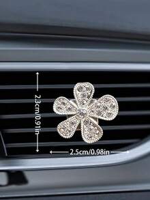 4 pièces 5 pièces Clip de décoration de bouche d'aération de voiture pour femmes avec cristaux de flocons de neige en métal brillant et strass. Cadeau de Noël pour la décoration intérieure de voiture