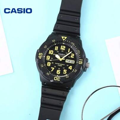 Casio 卡西欧男士户外模拟腕表，黑色表盘搭配树脂表带，100米防水，厚度11.6毫米，运动和街头服饰的理想之选 MRW-200H-9B
