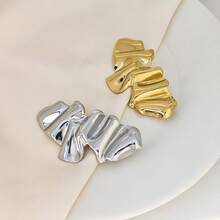 A Unique Exaggerated Pleated Big Wave Style Women's Brooch Elegant Light Luxury Fashion  Versatile Suitable For Daily Commuting Banquet Party Wear Can Also Be Given As A Gift To Family And Friends - 金黃色 - 查看 8