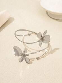 1件镂空花卉双头银合金手链，简约优雅时尚手链，适合作为母亲节礼物、派对、宴会和日常佩戴。 - 銀色時尚花臂環 - 查看 6