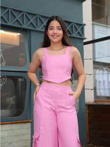 Conjunto Pantalona Calça Cargo e Cropped Infantil e Juvenil Tecido sensorial marrant Ajustavel Fresco Detalhes de Bolsos Cargo e Fivelas Laterais 08 a 16 anos Conjunto Para Festas ou Passeio - Rosa Bebê - Visão 3