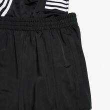 Adidas 修身亞洲版女款運動連身褲，附肩帶直筒長褲，春夏款 IC2373 - 黑色 - 查看 3