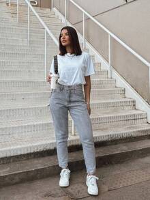 Women's Mom Jeans, High Waist, Premium Style, Elegant And Comfortable For Parties, Work, And Everyday Wear - Light Grey - View 6