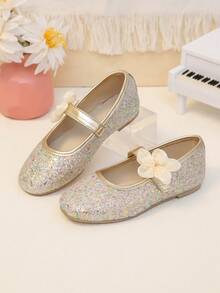 A Pair Of The Latest Summer Sparkling Pink Flower Hook And Loop Mary Jane Shoes For Children In 2025 - Silver And Gold Design, Fashionable, Casual, Comfortable And Luxurious. It Is An Excellent Choice For Daily Outings, Shopping In Malls, Party Activities And Park Walks, And Can Be Easily Matched With All Kinds Of Children's Clothing - Silver - View 3