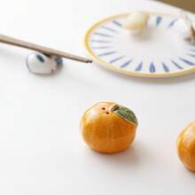 2 piezas de saleros y pimenteros con forma de fruta de cerámica con base de silicona, aptos para barbacoa, picnic, camping, accesorios de cocina