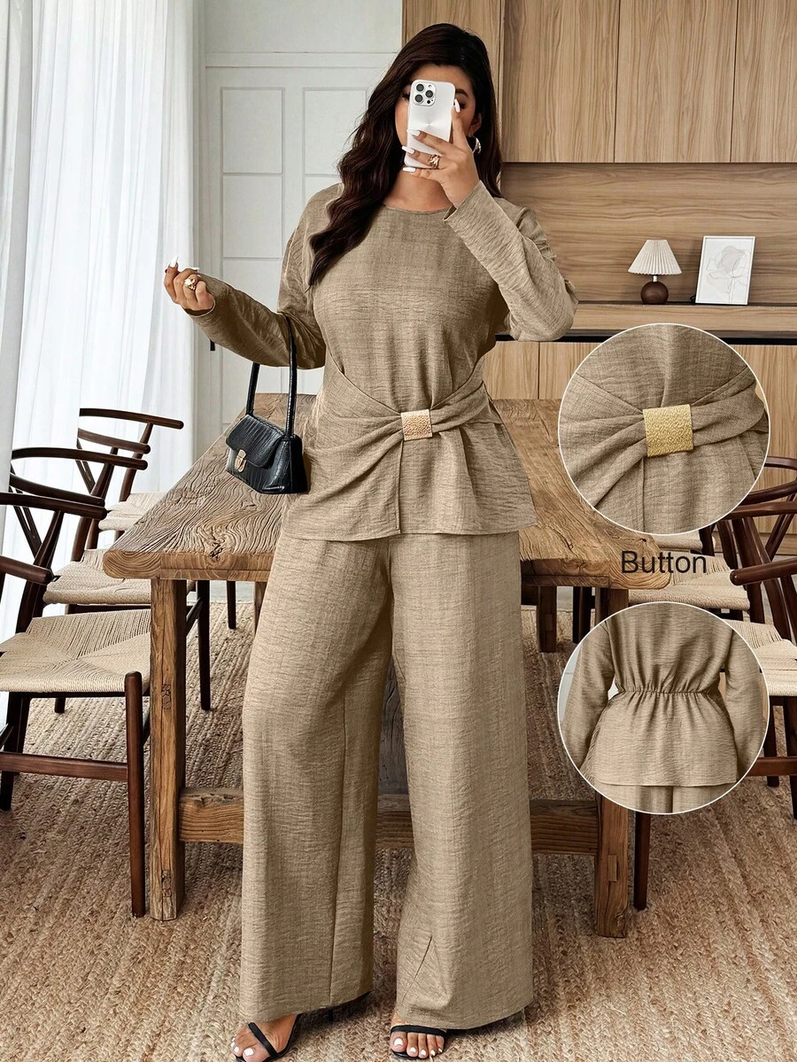 UrbanChic 简约风两件套加大码束腰金属扣装饰套装，纯色，端庄得体，适合婚礼季、情人节、白色派对、春假、春季、夏季度假等场合，优雅时尚。 - 棕色 - 查看 1