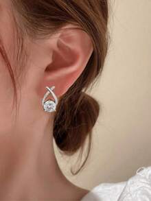 1 Pair Minimalist Maple Leaf Design Vintage Style Delicate Earrings, Korean/Japanese Fashion - Silver 1 - View 5
