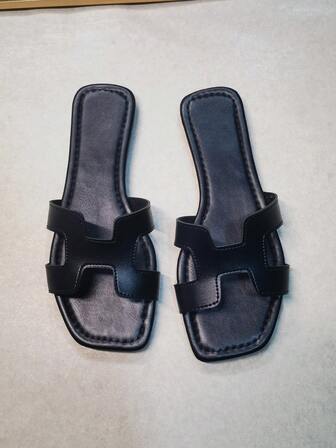 2025 Sommar Nya H-Formade Mode Platta Sandaler, Enkla Utomhusstrand Avslappnade Tofflor För Damer, Enfärgad Avslappnad Elegant PU-läder Strandsemester Kontor Hem Utomhus Fest Sommar