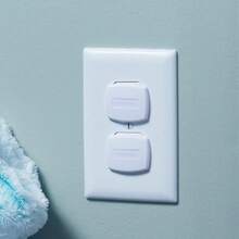 Toddleroo by North States - Protectores de enchufe para enchufes de dos y tres puntas para una cobertura rápida en cuestión de segundos |   Prueba de bebé con confianza (36 unidades, blanco suave) - 36 unidades (paquete de 1) - Ver 13