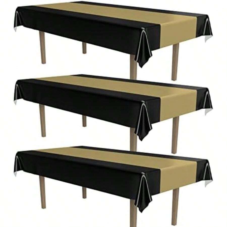 Beistle - Mantel a Rayas Negras y Doradas, 54 x 108 Pulgadas, 3 Piezas, Mantel de plástico, Mantel Rectangular, manteles para Fiestas, manteles de graduación, Decoraciones nocturnas de premios(Mantel negro y dorado, paquete de 3) - Multicolor - Ver 1