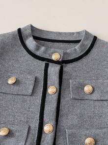Conjunto de 2 peças: 1 cardigan de malha com bolso falso e cor sólida para meninas e 1 calça de malha também em cor sólida. Ideal para uso diário, férias, primavera, outono e inverno. - Cinza - Ver 3
