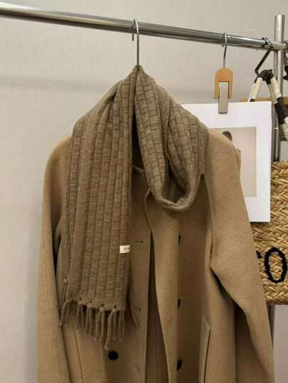 1pc Men's Fashion Wool Blend Plaid Scarf, Solid Color Tasseled Casual Versatile Neck Warmer, Suitable For Autumn/Winter Everyday Wear And Commuting