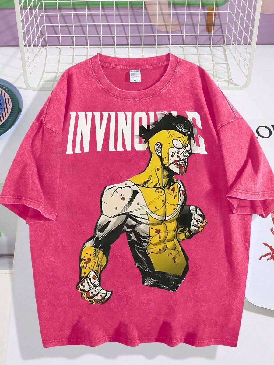 Washed T-Shirt Men'S Artistic Invincible Comic Graphic Tee, Bold Superhero Design With Blood-Splattered Yellow Suit & Dynamic Action Pose, Minimalist Typography Invincible In Distressed , Elegant Streetwear Aesthetic On Natural Beige Base, Soft - Màu Hồng Tươi - Xem 1