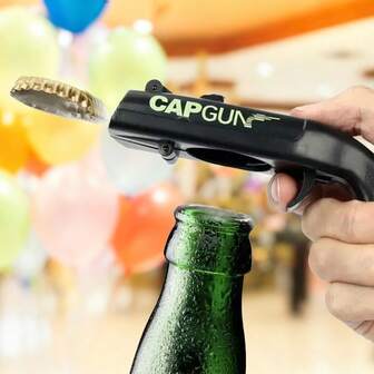 1 件个性化啤酒开瓶器，瓶盖枪形开瓶器，创意趣味发射器射击啤酒瓶盖开瓶器，派对礼物，伴郎求婚礼物，带开瓶器的伴郎礼物 - 多功能派对配件，用于开啤酒瓶、拔葡萄酒软木塞 - 非常适合家庭酒吧、派对和婚礼礼物