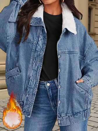时尚女士水洗牛仔夹克，配人造毛领，长袖，纽扣前襟，保暖内衬，中长款飞行员夹克