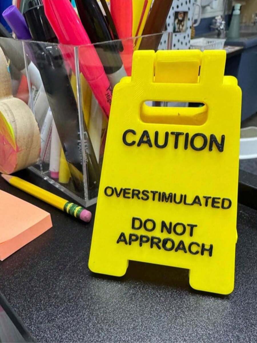 1 Pc Caution Overstimulated Desk Sign - Funny Office Desk Warning Signs For Colleagues, Employees, And Bosses, Durable And Lightweight Workspace Warning Signs And Office Decorations - View 1