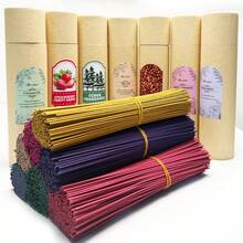 一罐约400支，7种香味：苹果肉桂、没药、咖啡、雪松、柠檬草、迷迭香、草莓。手工香薰棒，色彩鲜艳，深受女性喜爱，适合家居装饰、户外活动、瑜伽、冥想、茶室、节日礼品。 - 多樣化香型 - 查看 5