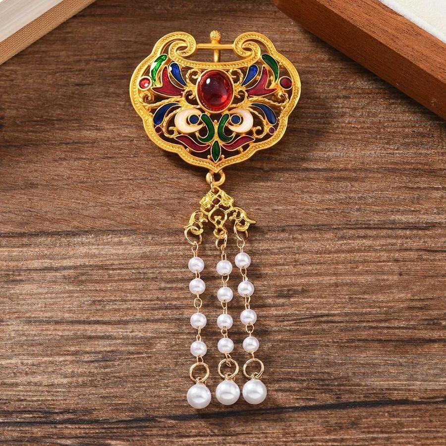 An Original Chinese-Style Glazed Tassel Hollowed-Out Peace Lock Brooch By A Lady, A Festive New Year Flower-Pressed Lapel Brooch Clasp - Nhiều màu - Xem 1